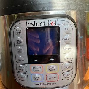 Instant pot pressure cooker